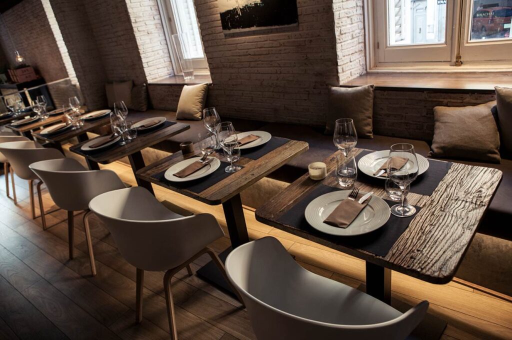 Дизайнерские столешницы для столов в рестораны и кафе